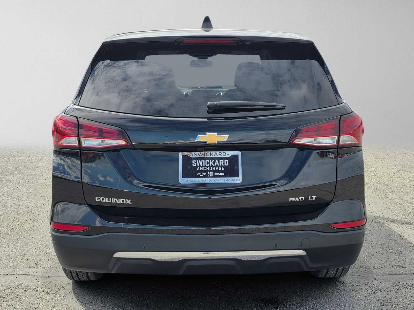 Used 2024 Chevrolet Equinox LT AWD/4WD image 4