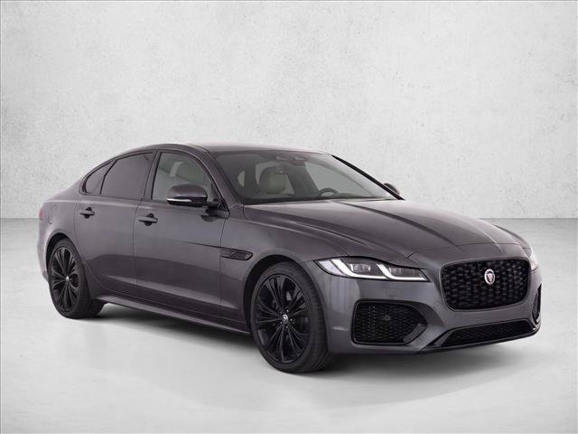 Used 2024 Jaguar XF R-Dynamic SE AWD/4WD image 3