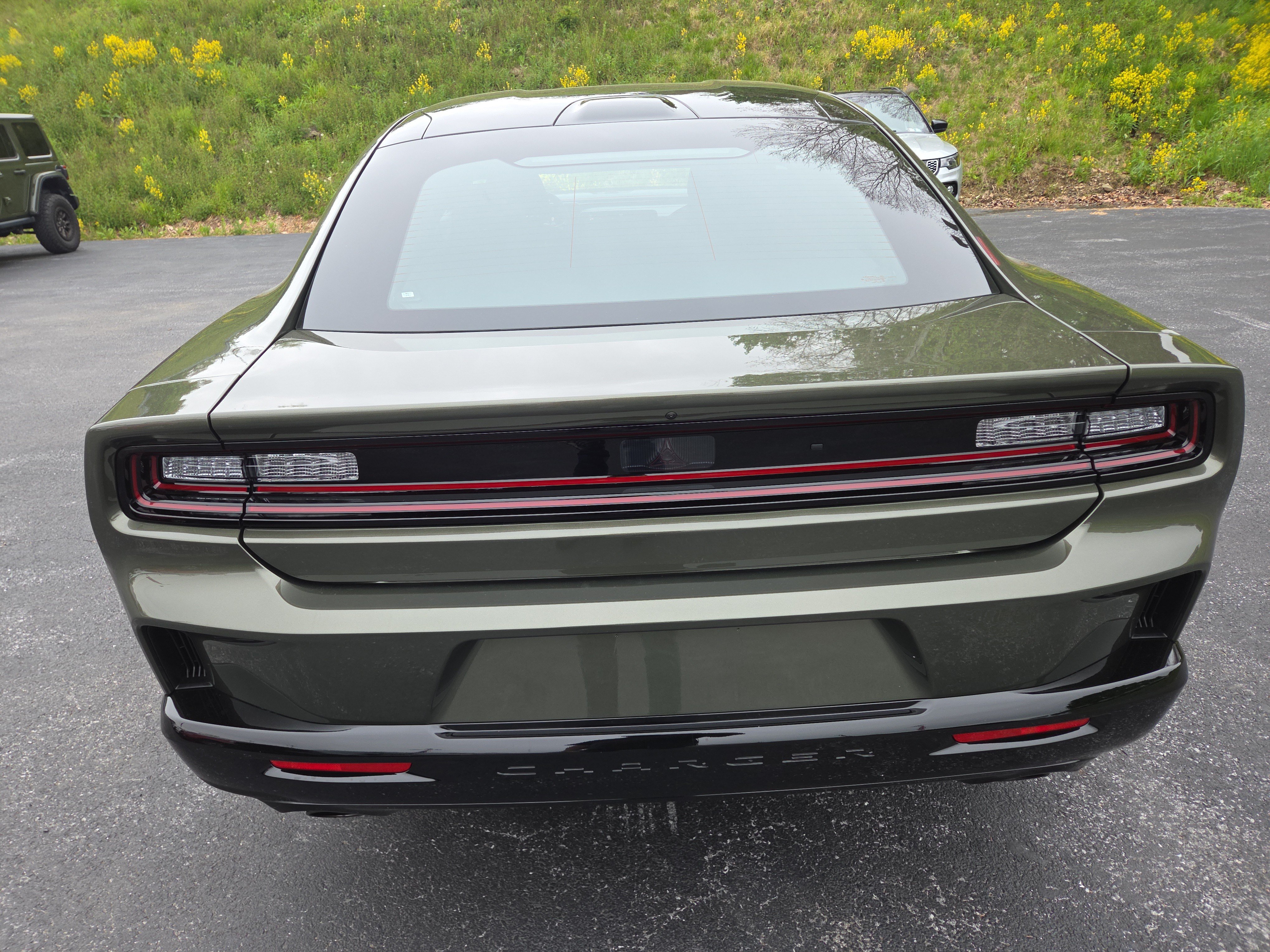 New 2026 Dodge Charger R/T AWD/4WD image 4