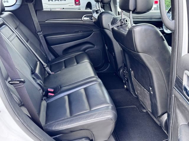 Used 2020 Jeep Grand Cherokee Limited AWD/4WD image 19