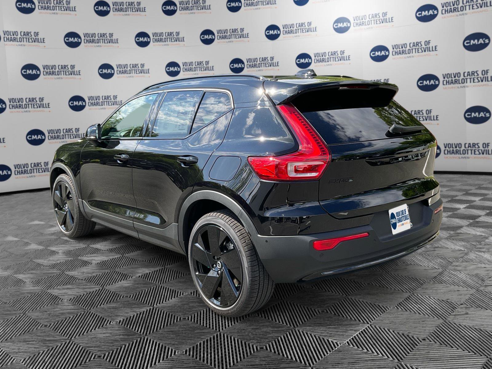 New 2026 Volvo EX40 Ultra AWD/4WD image 3