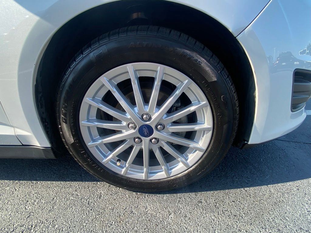 Used 2015 Ford C-MAX SEL w/ Equipment Group 302A FWD image 28