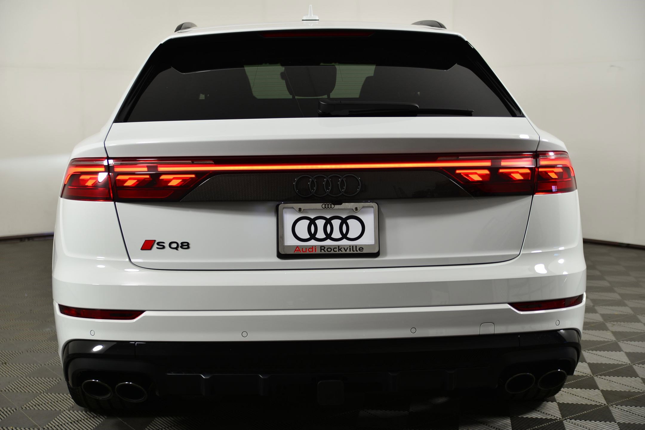 New 2026 Audi SQ8 Prestige image 8