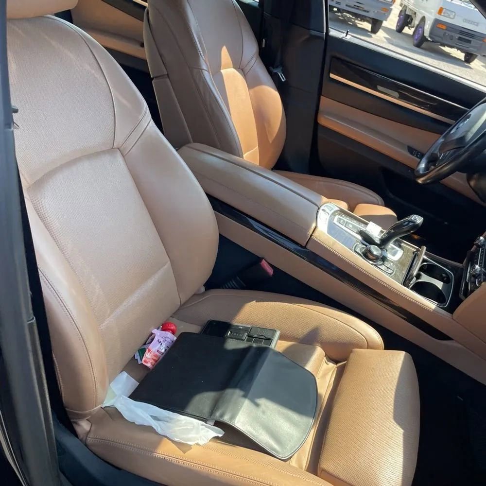 Used 2013 BMW 750Li xDrive AWD/4WD image 22
