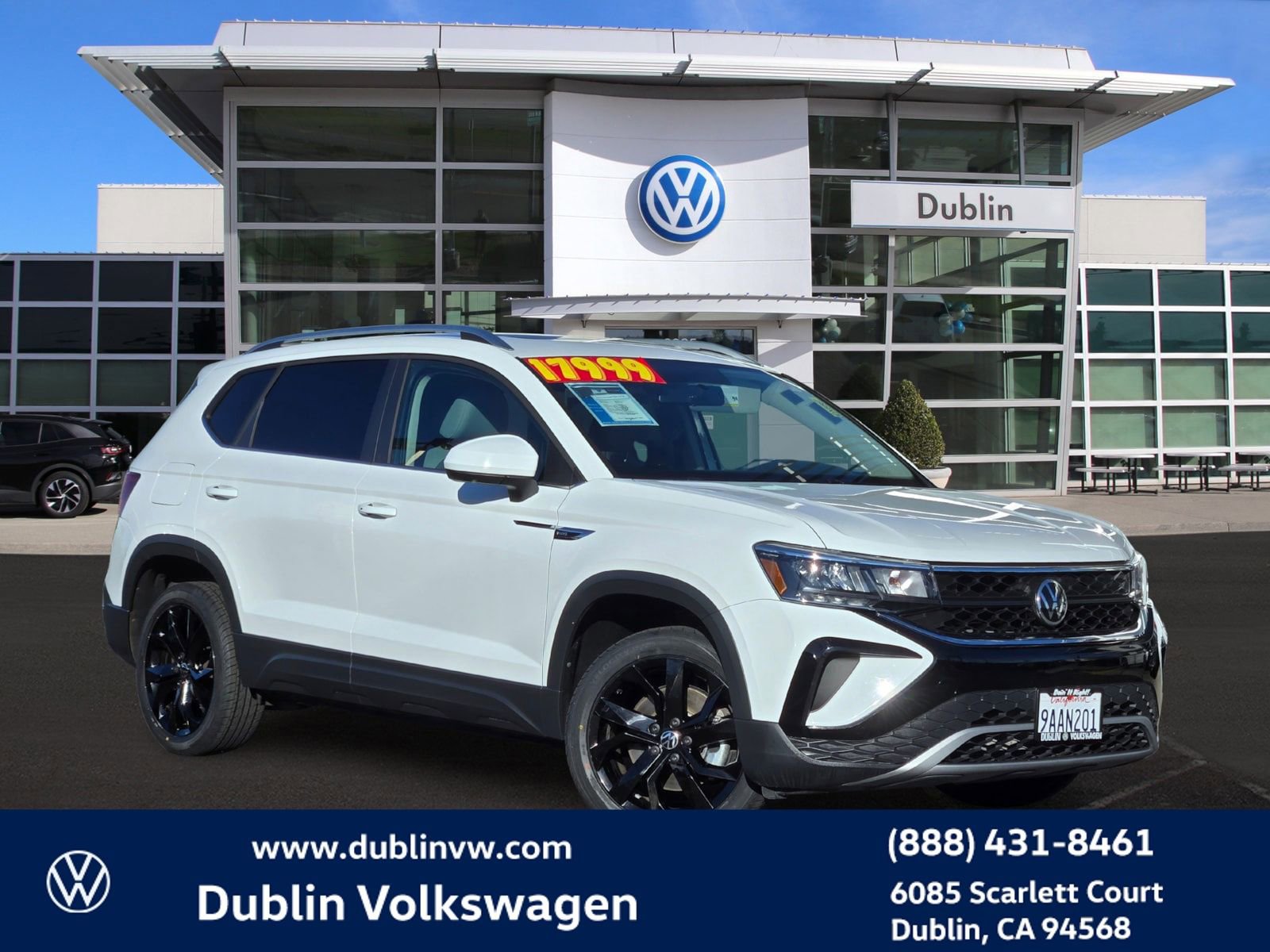 Certified 2022 Volkswagen Taos SE w/ Panoramic Sunroof Package