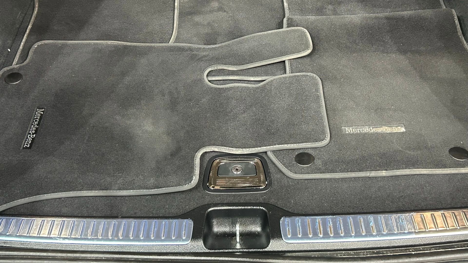 Used 2022 Mercedes-Benz GLC 300 4MATIC image 36