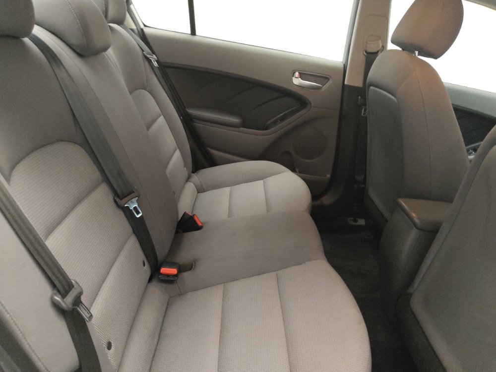 Used 2017 Kia Forte LX FWD image 19