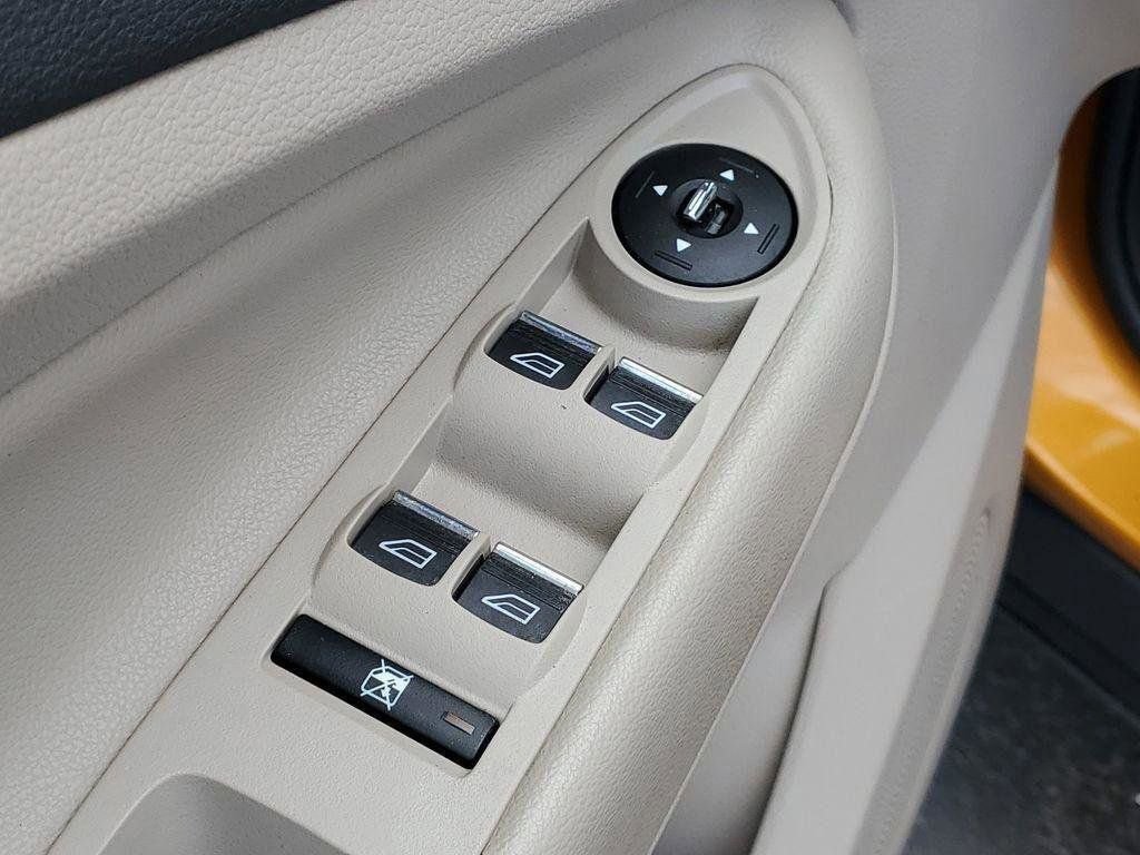 Used 2016 Ford Escape Titanium image 19