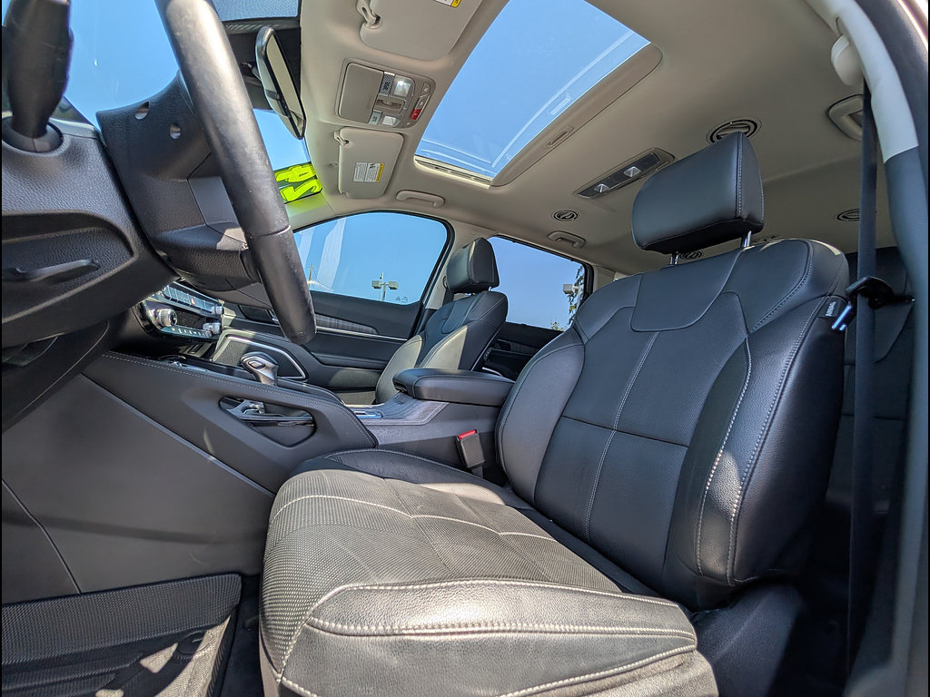 Used 2024 Kia Telluride EX AWD/4WD image 29