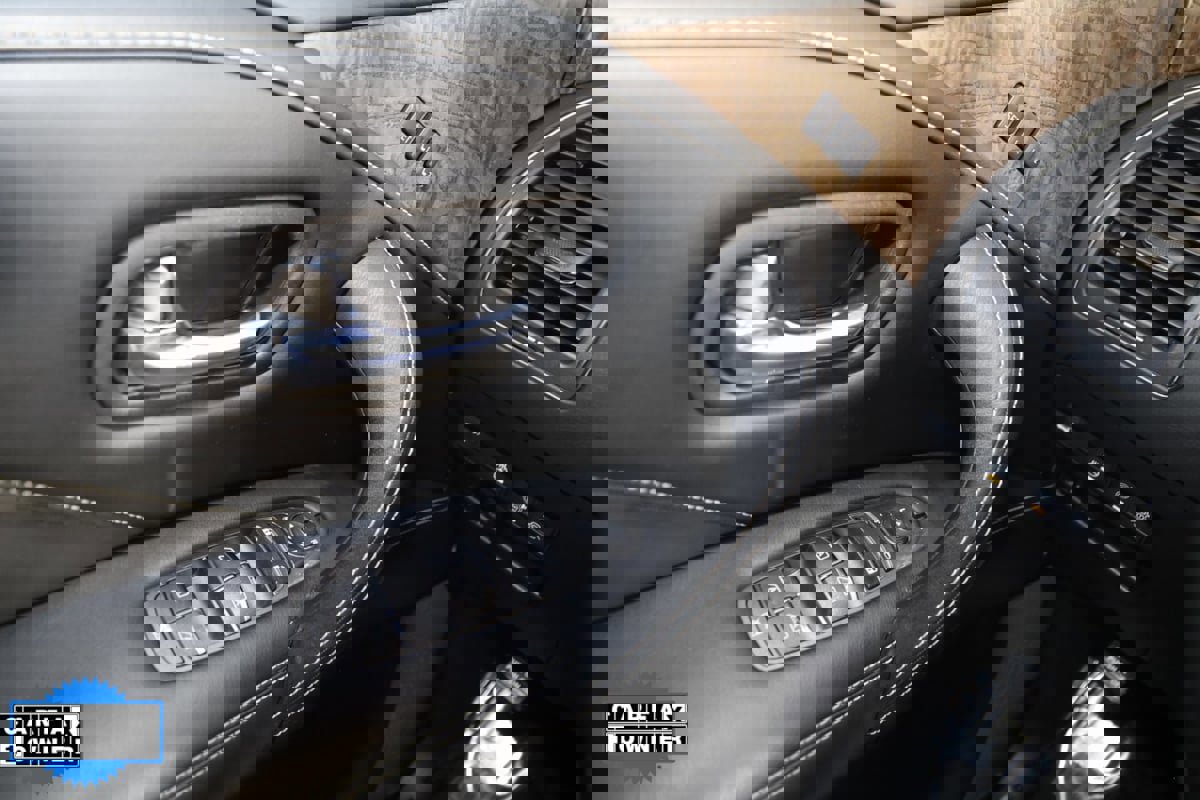 Used 2021 INFINITI QX80 Premium Select w/ All-Season Package image 34