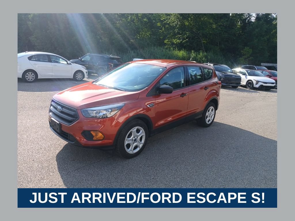 Used 2019 Ford Escape S FWD video 1