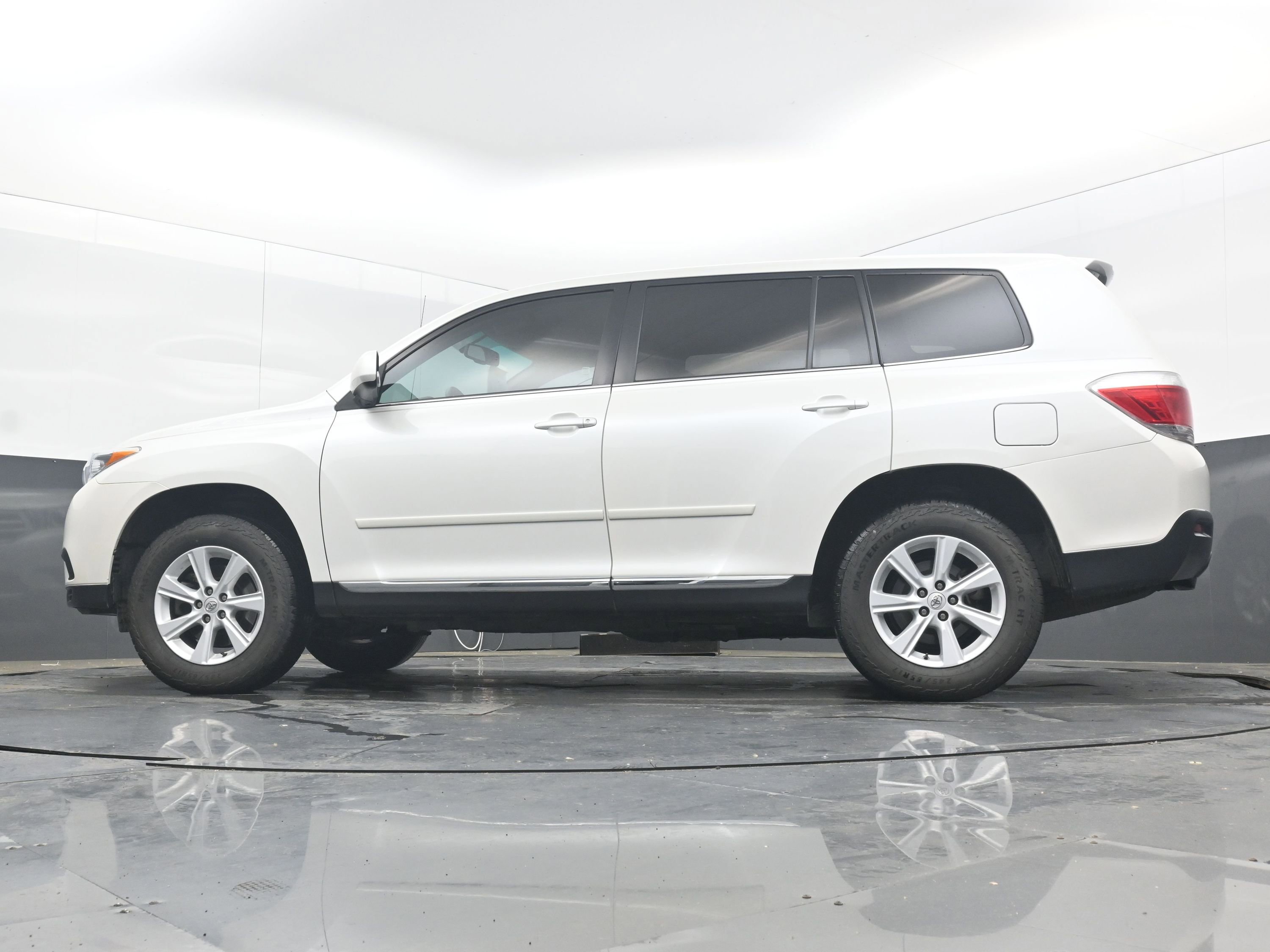 Used 2011 Toyota Highlander 2WD image 25