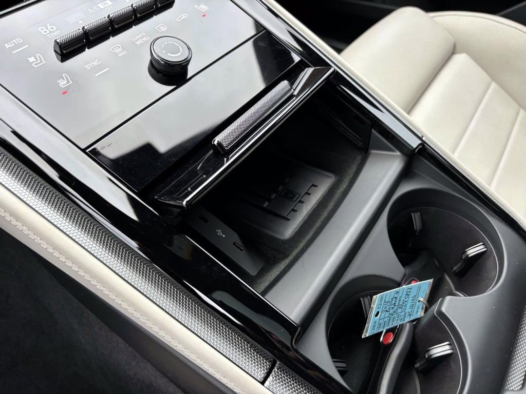 Used 2025 Porsche Panamera 4 image 33