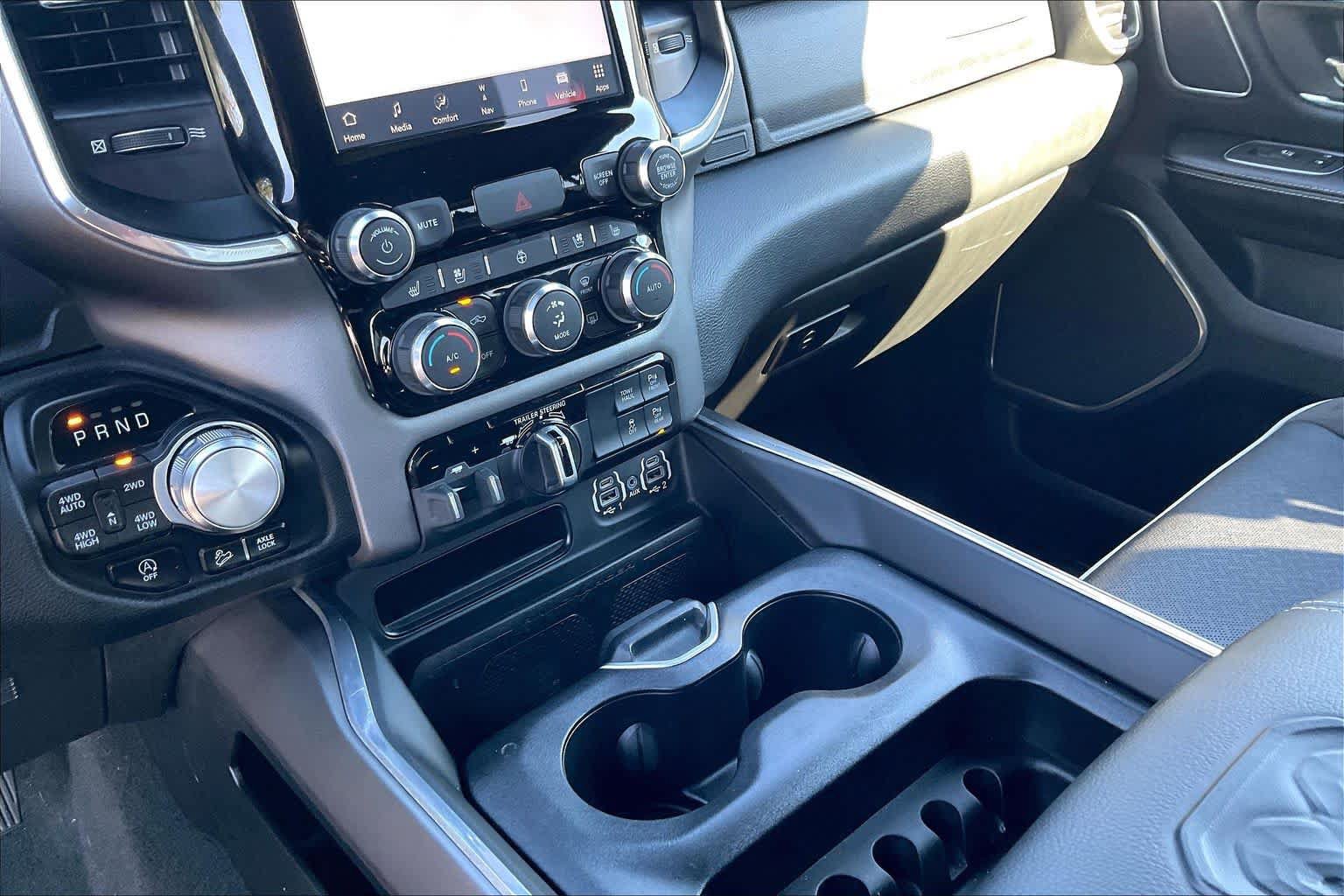 Used 2022 RAM 1500 Laramie AWD/4WD image 15
