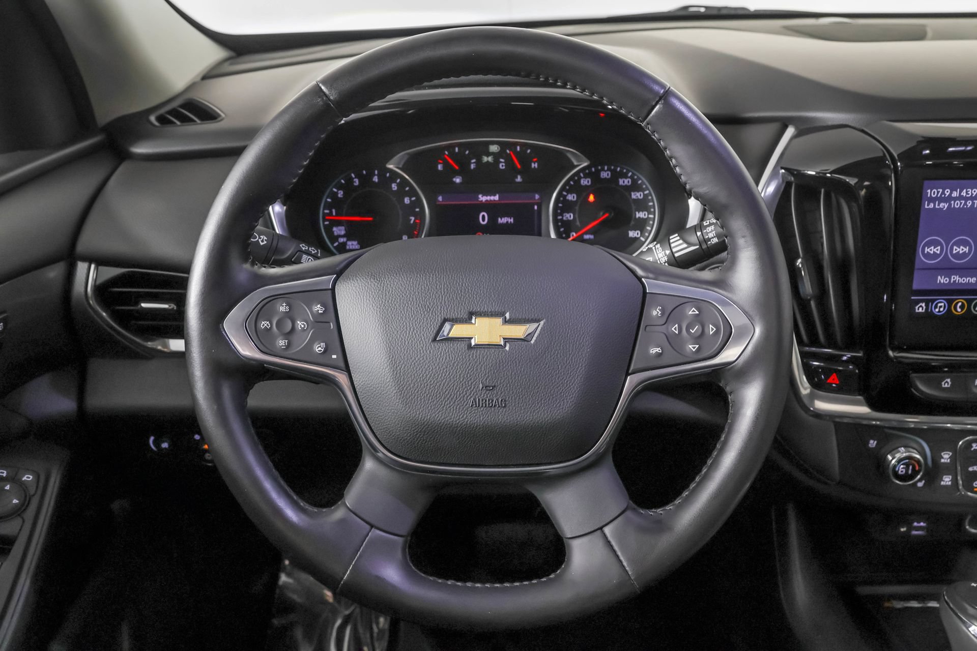 Used 2020 Chevrolet Traverse Premier w/ Redline Edition AWD/4WD image 27