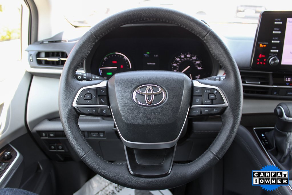 Used 2023 Toyota Sienna XLE image 19