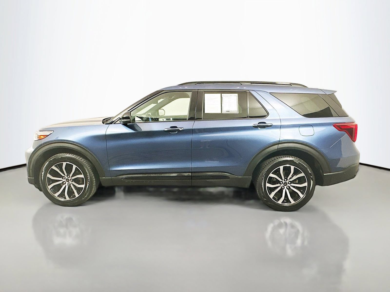 Used 2020 Ford Explorer ST w/ Premium Technology Package AWD/4WD image 4