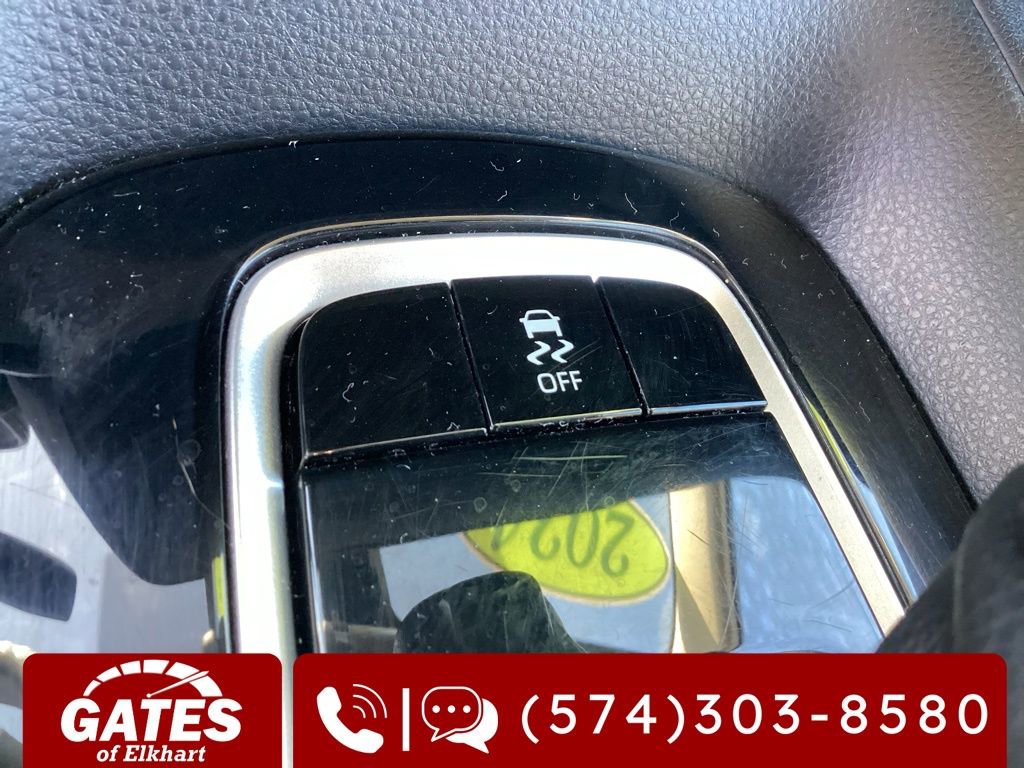 Used 2024 Toyota Corolla LE image 25