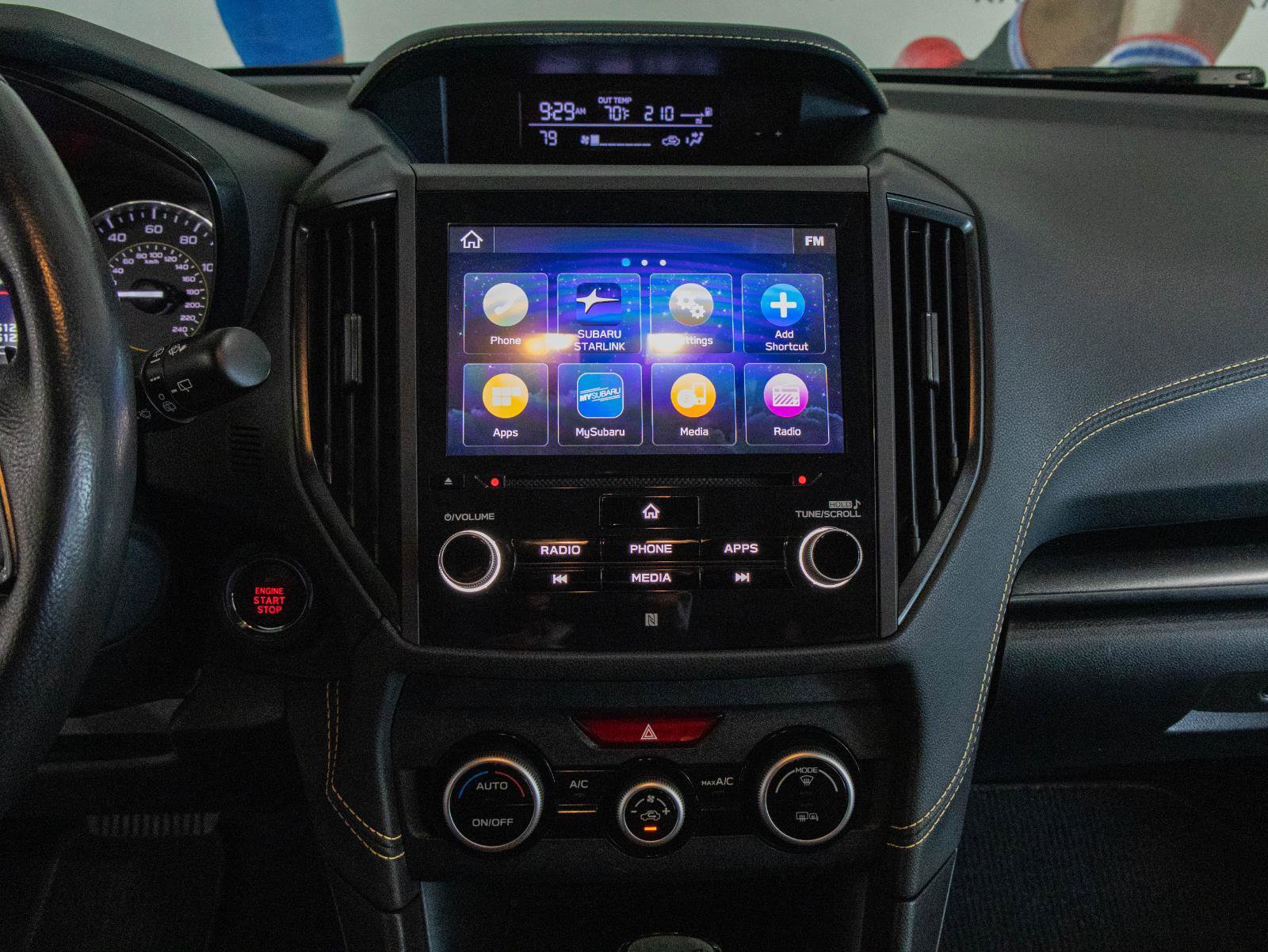 Used 2022 Subaru Crosstrek 2.5i Sport w/ Moonroof Package image 4