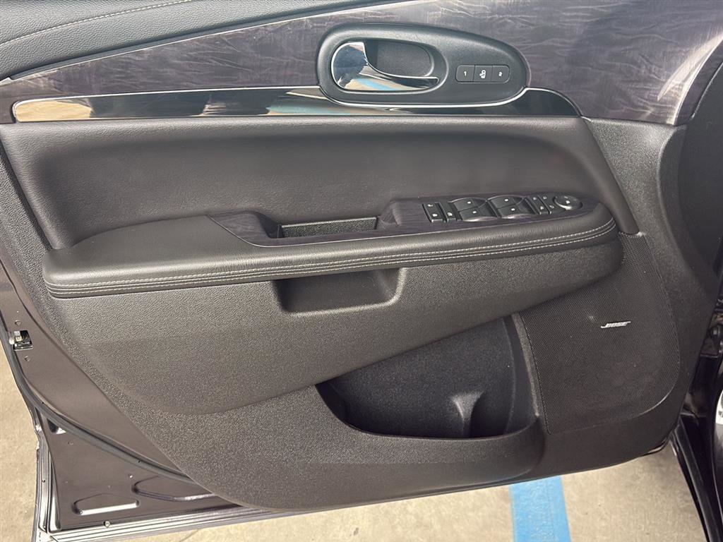 Used 2017 Buick Enclave Premium w/ Experience Buick Package image 8