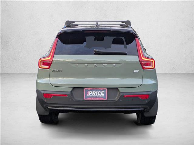 Used 2023 Volvo XC40 Recharge Plus image 6