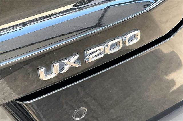 Used 2020 Lexus UX 200 w/ Premium Package FWD image 31