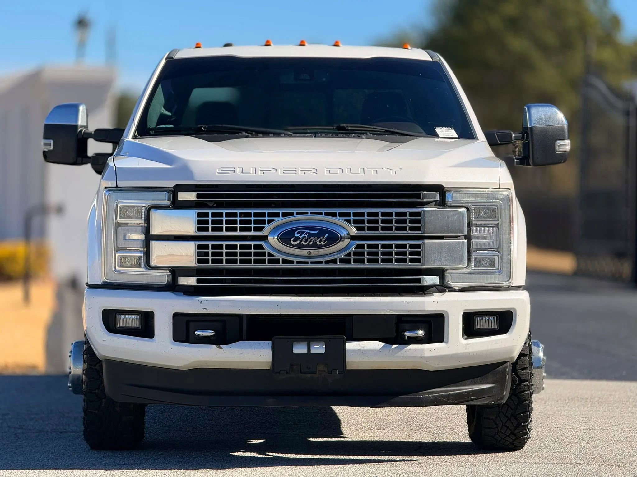 Used 2017 Ford F350 Platinum w/ Platinum Ultimate Package image 3