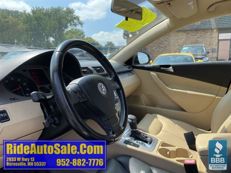 Used 2009 Volkswagen Passat Komfort FWD image 10