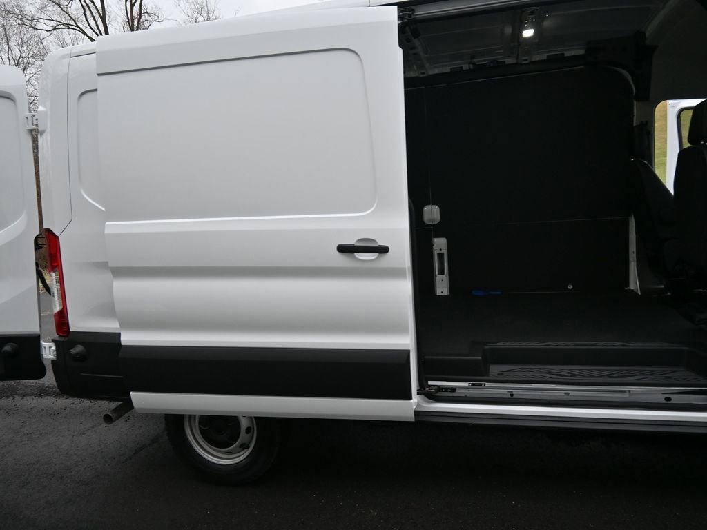 New 2026 Ford Transit 250 148 Medium Roof w/ Load Area Protection Package image 81