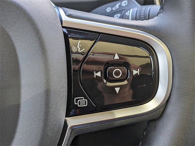 New 2025 Volvo XC90 B6 Plus image 29