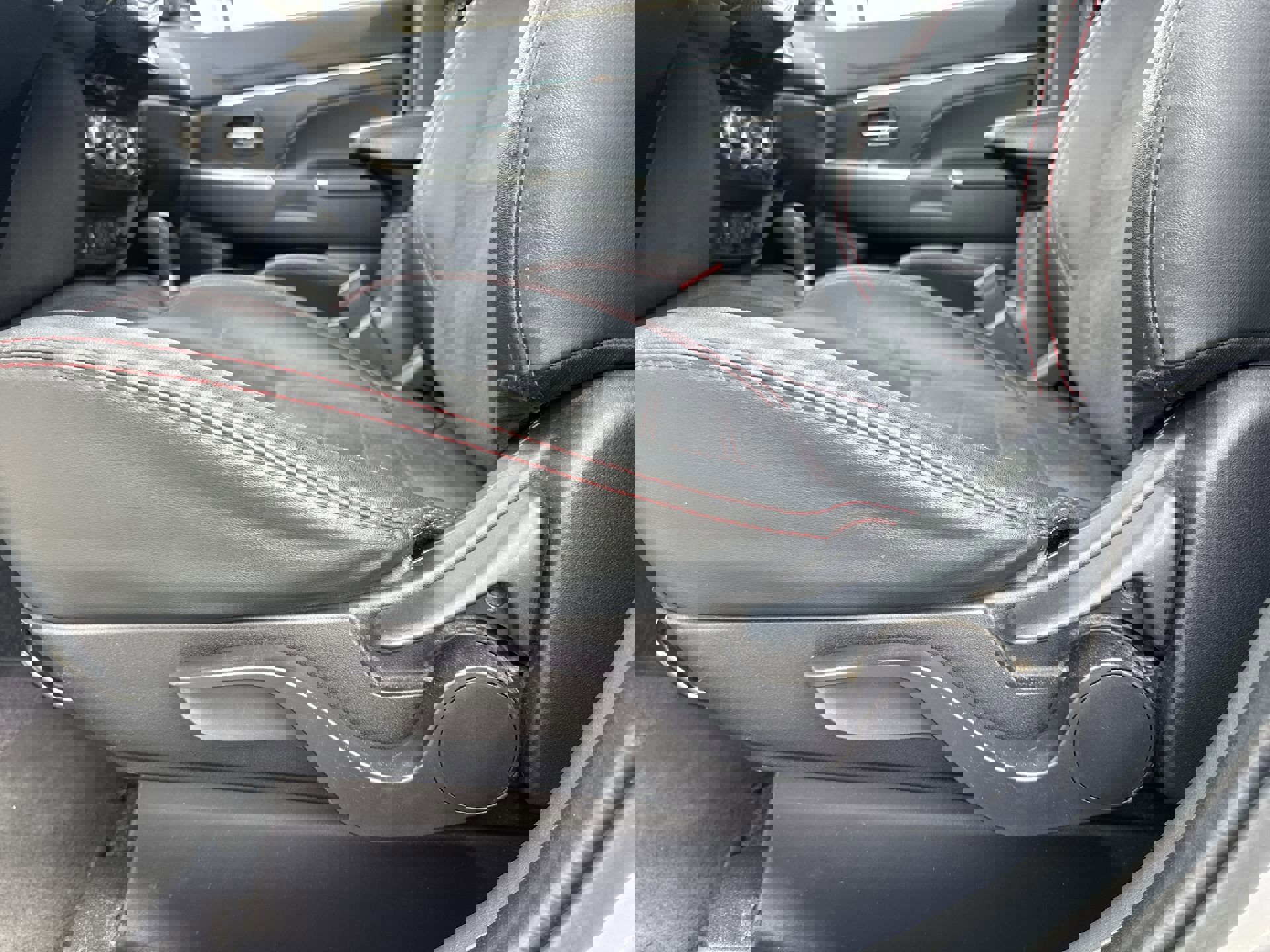 Used 2022 Mitsubishi Outlander Sport SE image 12