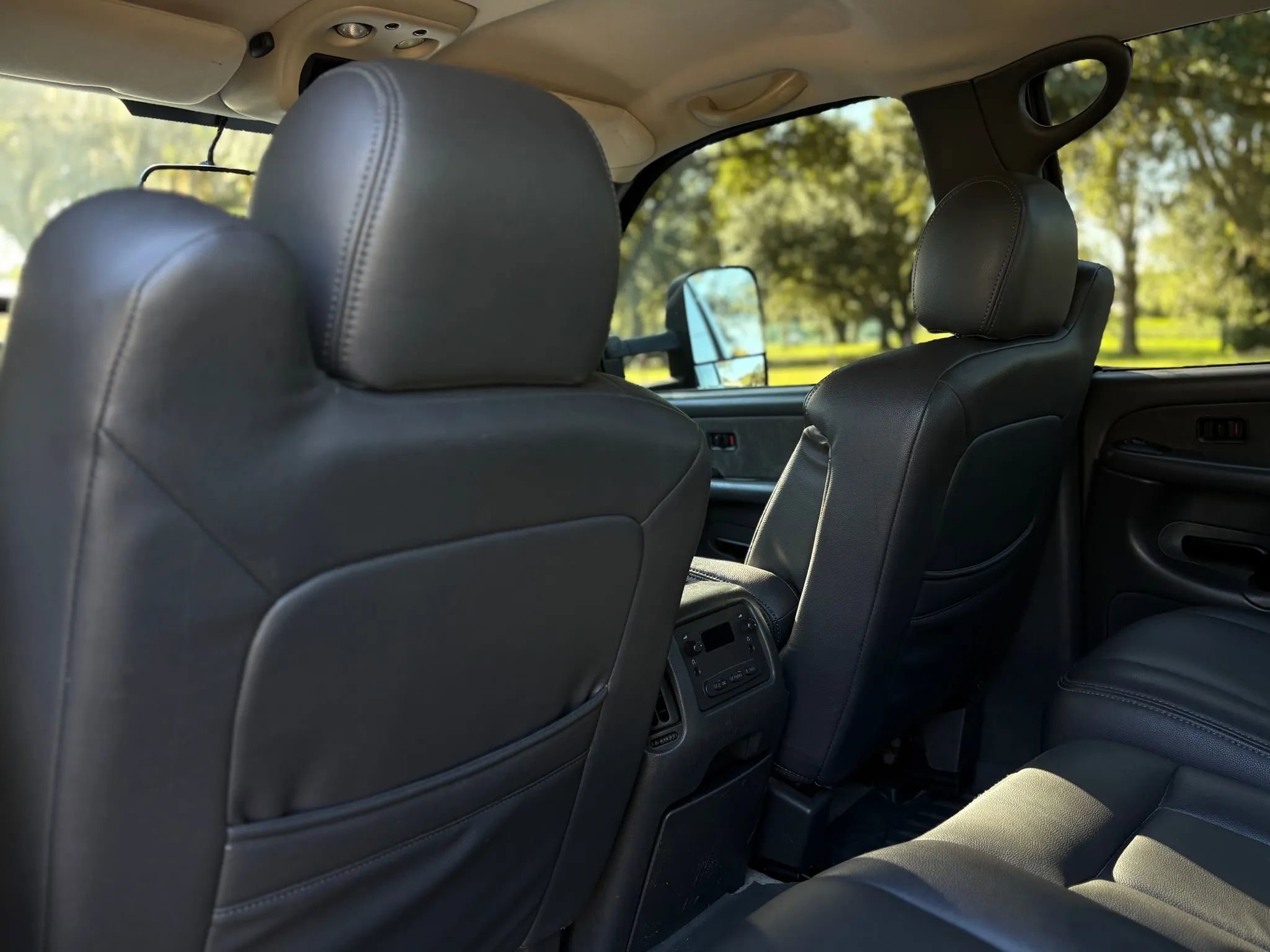 Used 2003 Chevrolet Silverado 3500 LT w/ Skid Plate Package image 32