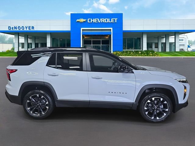 New 2026 Chevrolet Equinox RS w/ LPO, Floor Liner Package image 5