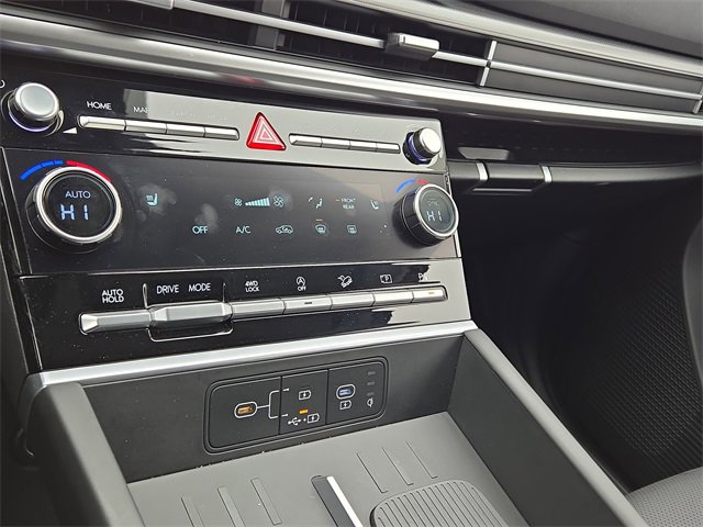 Used 2025 Hyundai Santa Fe XRT w/ Tow & Go Package image 14