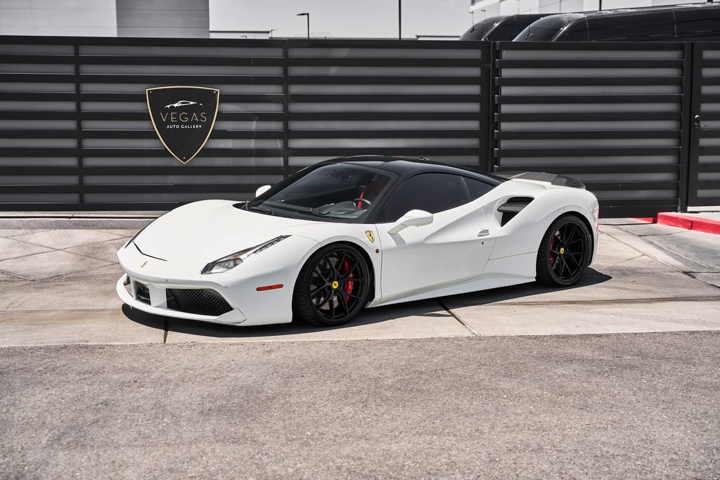 Used 2018 Ferrari 488 GTB RWD image 5