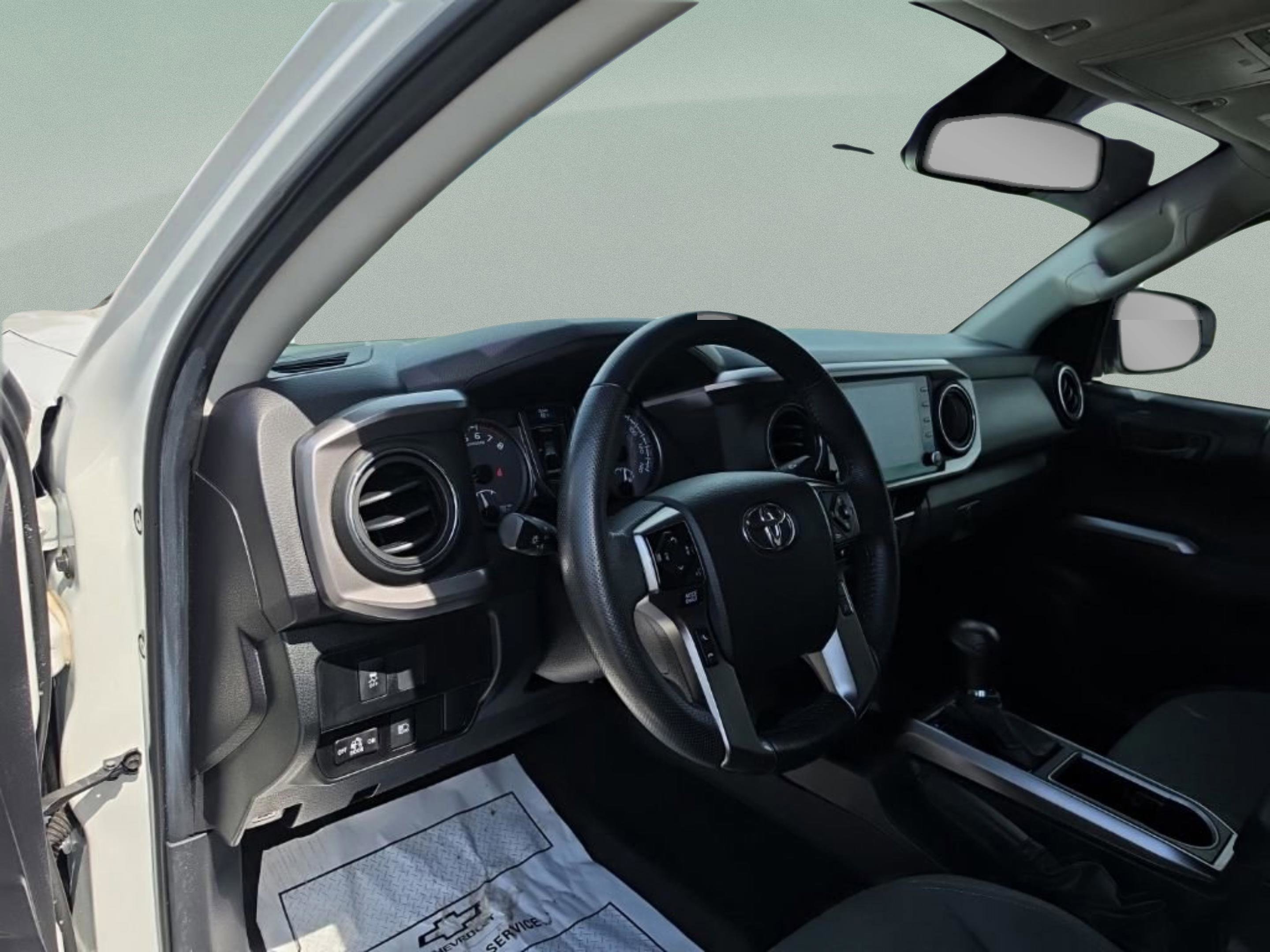 Used 2022 Toyota Tacoma SR5 w/ Technology Package RWD image 14
