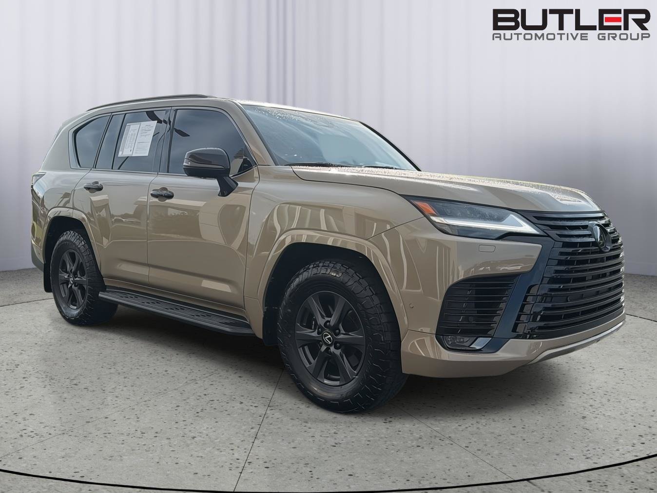 Certified 2025 Lexus LX 700h Overtrail AWD/4WD image 8