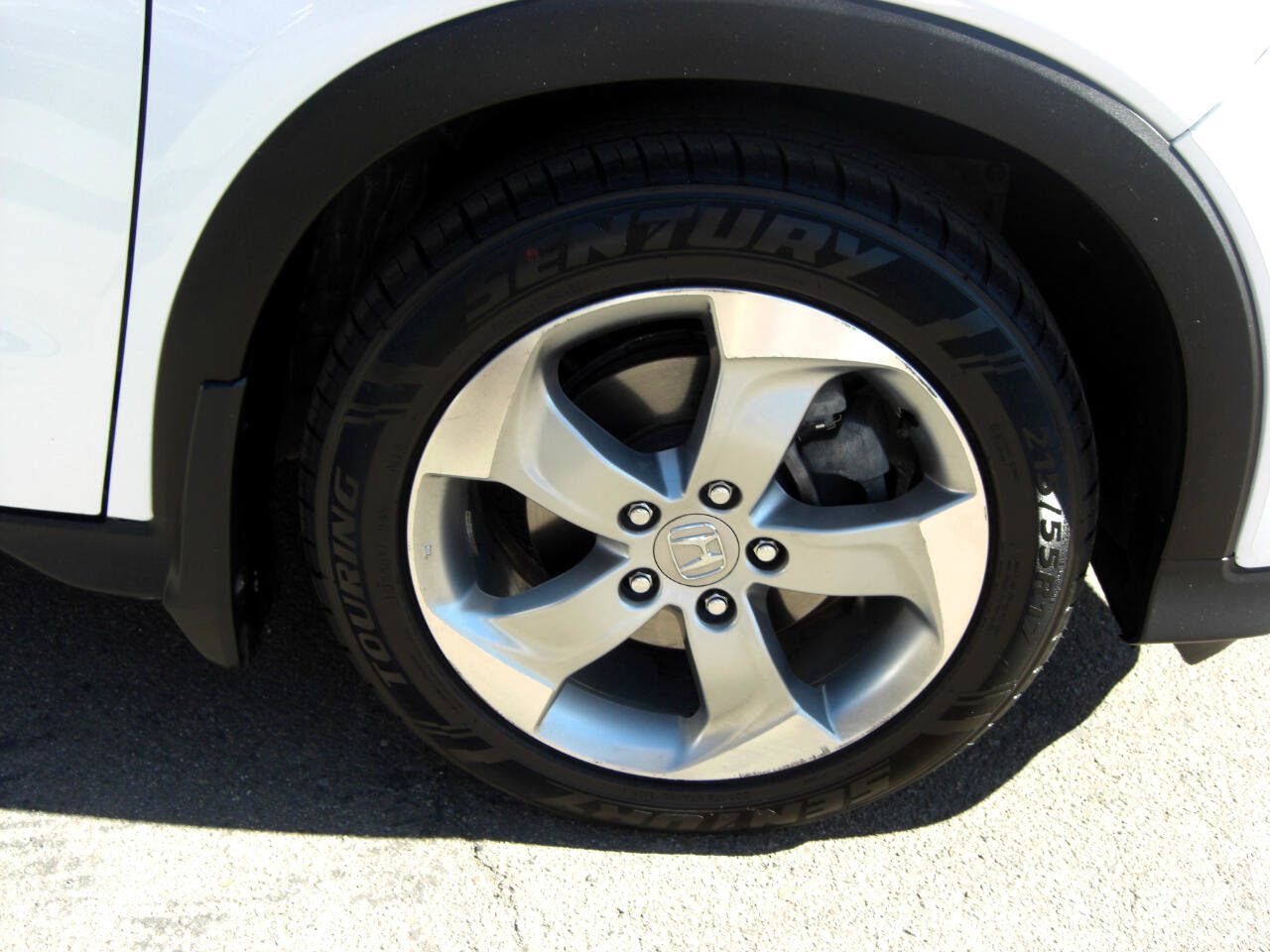 Used 2017 Honda HR-V LX image 4