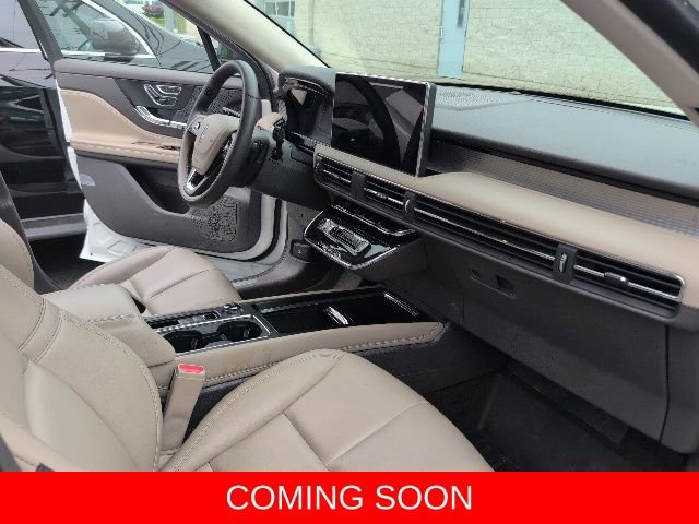 Used 2024 Lincoln Corsair FWD image 10