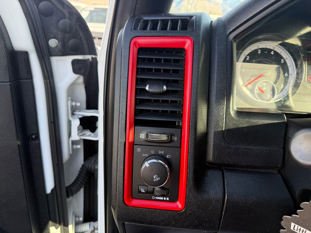 Used 2014 RAM 1500 Express image 21