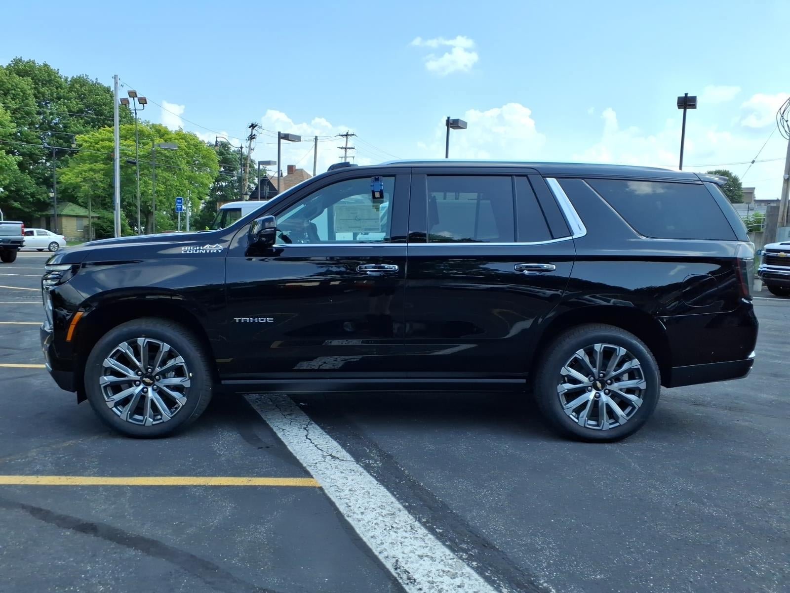 New 2026 Chevrolet Tahoe High Country AWD/4WD image 6