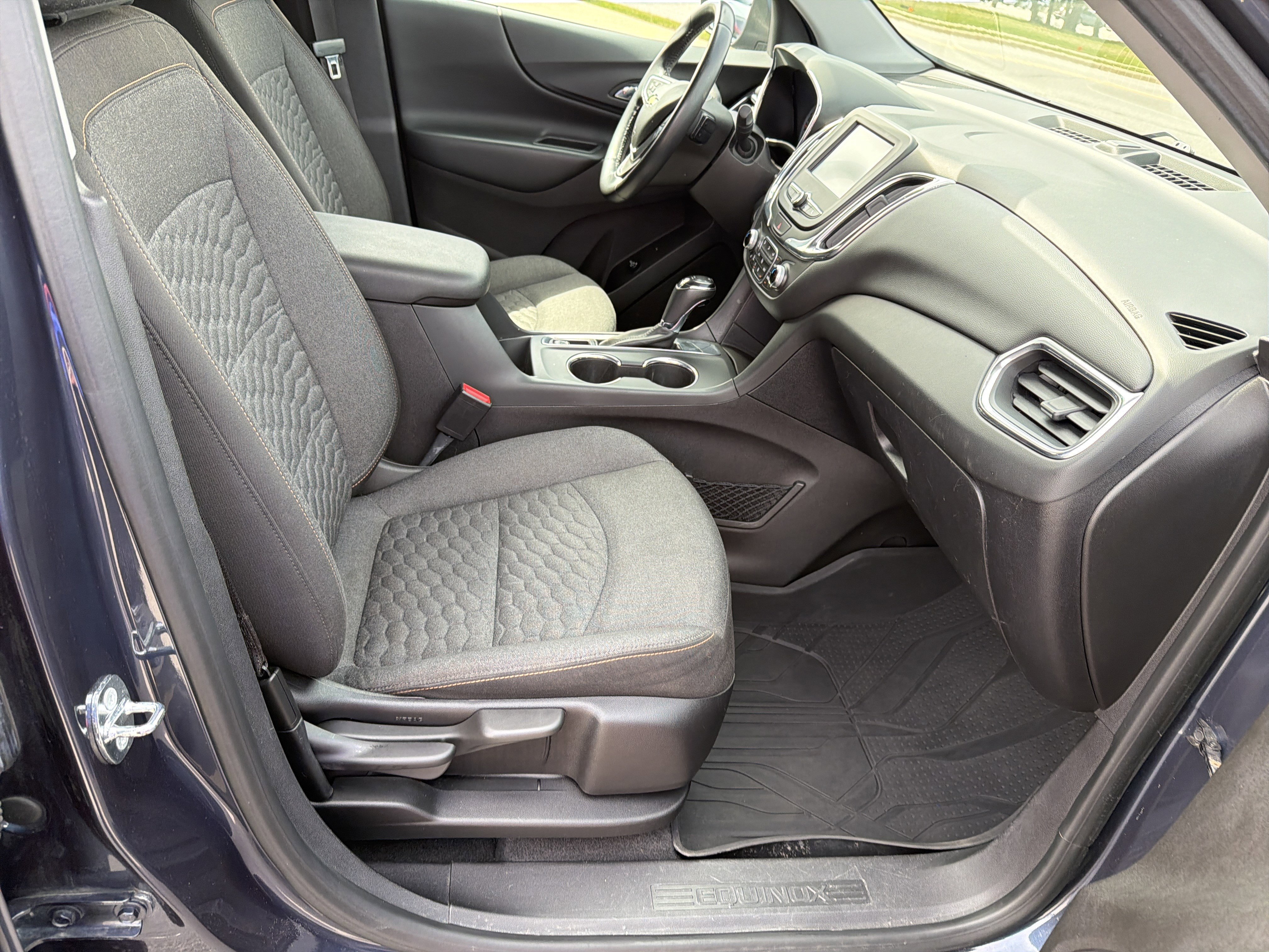 Used 2018 Chevrolet Equinox LT image 63