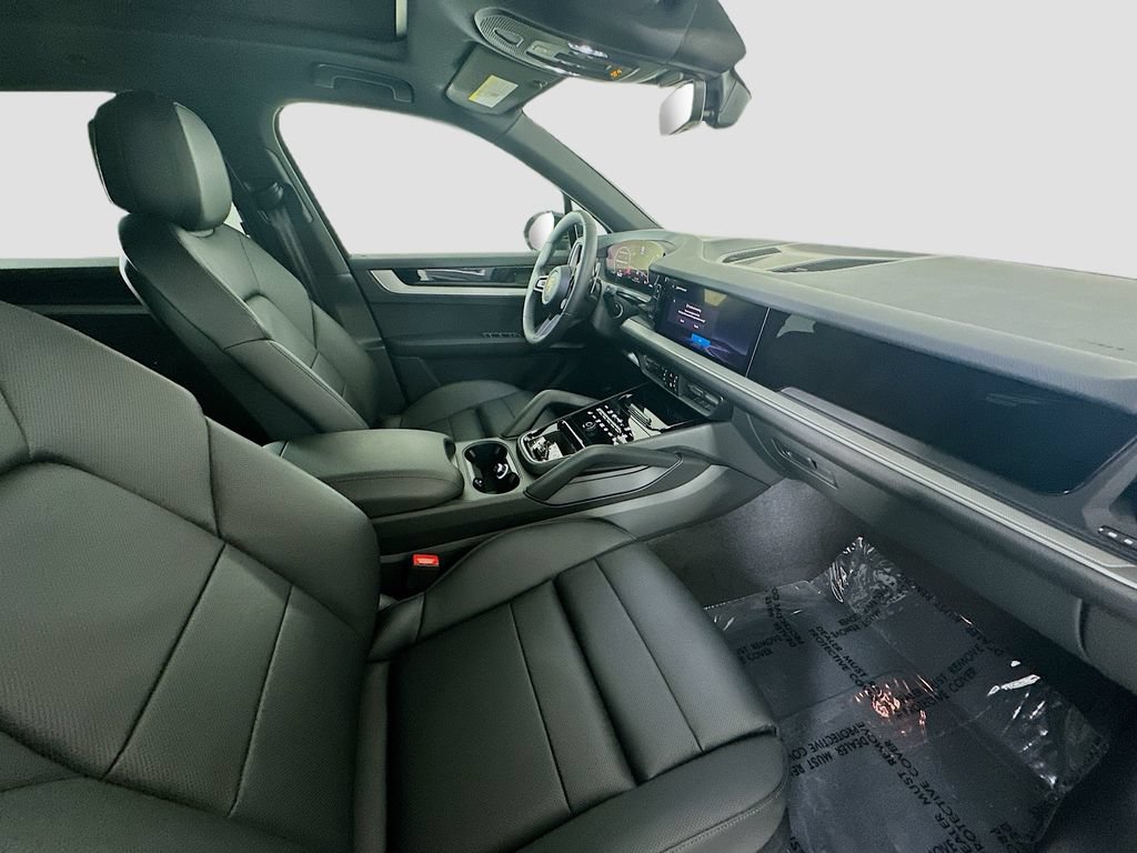 New 2026 Porsche Cayenne AWD/4WD image 30