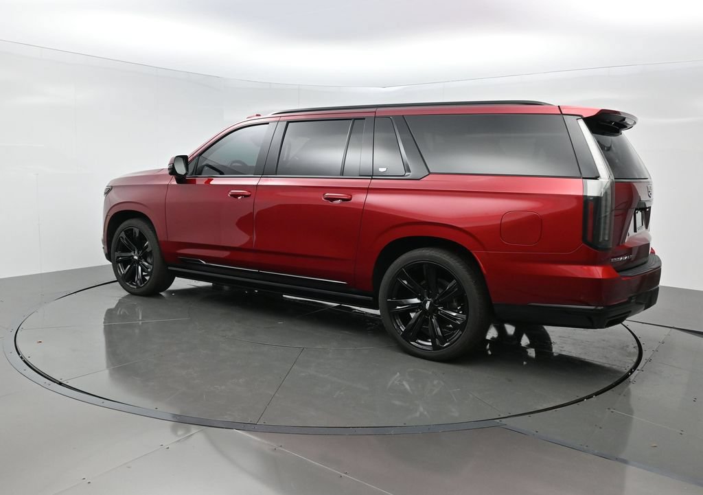 Used 2025 Cadillac Escalade ESV Sport Platinum w/ LPO, Floor Liner Package AWD/4WD image 4