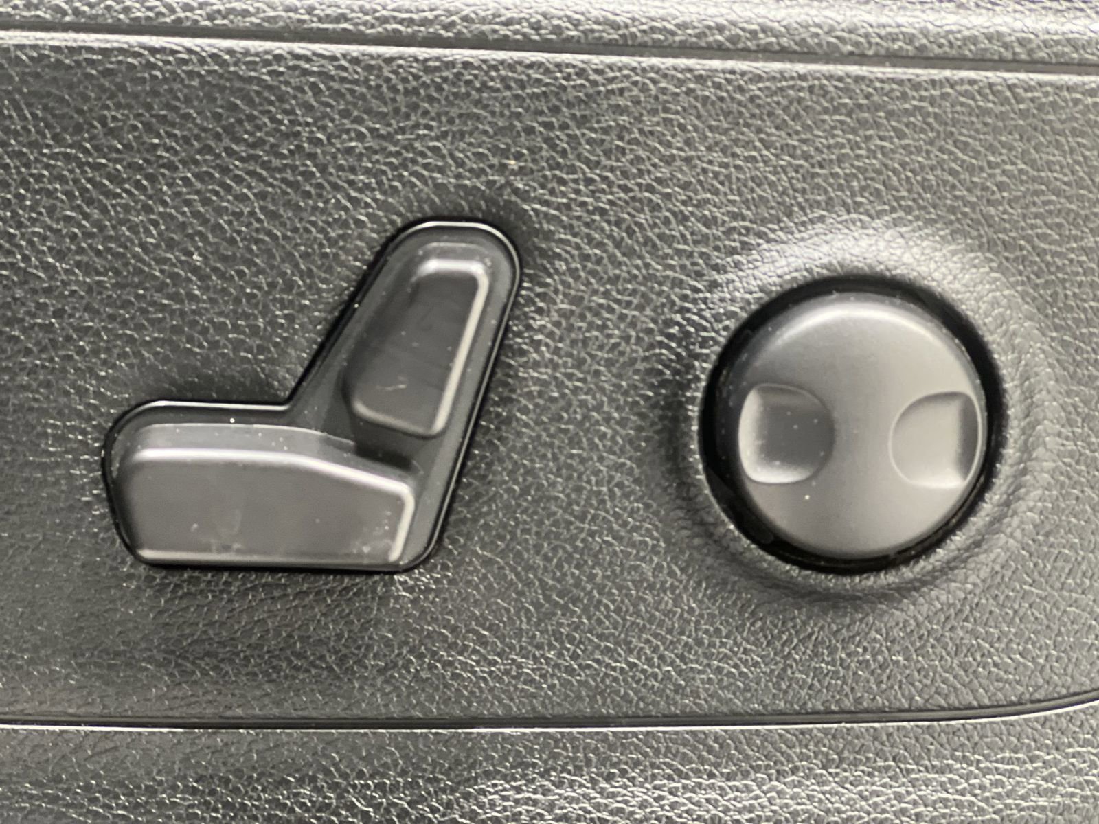 Used 2023 RAM 1500 Big Horn image 12