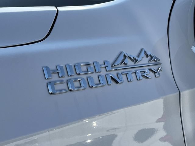Used 2021 Chevrolet Tahoe High Country w/ Premium Package RWD image 9