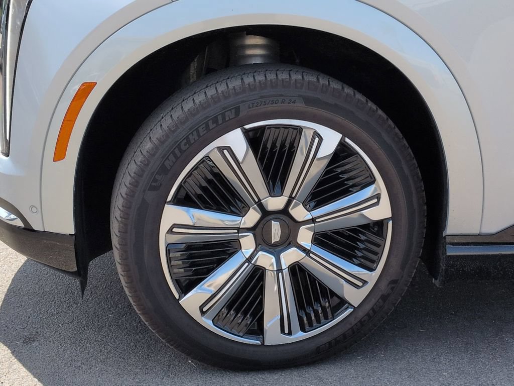 Certified 2025 Cadillac Escalade IQ Luxury 2 AWD/4WD image 34