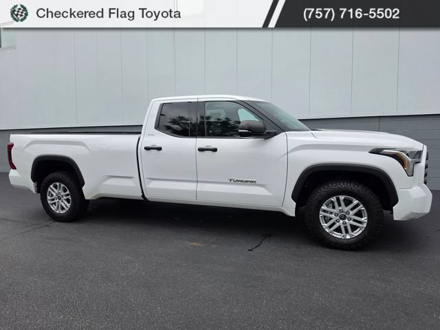 Used 2022 Toyota Tundra SR5 w/ SR5 Convenience Package AWD/4WD image 11