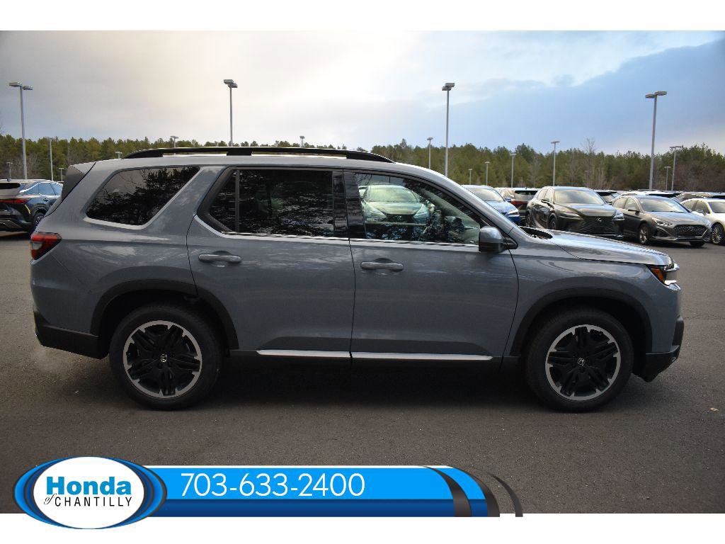 New 2026 Honda Pilot Touring image 8