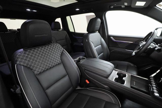 Used 2024 GMC Acadia Denali w/ Super Cruise Package image 21